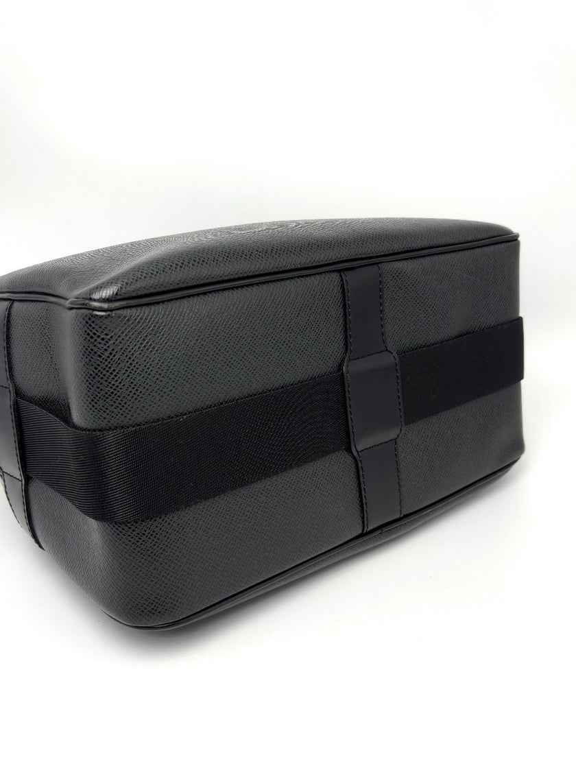 Preowned. LV Double Zip Bag Black. SP0062|8195