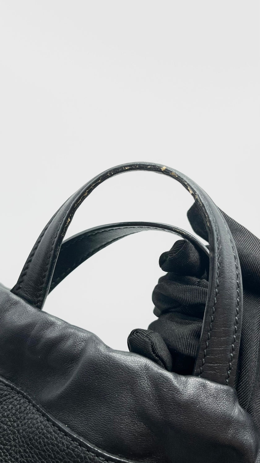 Preowned. Gucci Drawstring Backpack Black Calfskin. 523586|16782