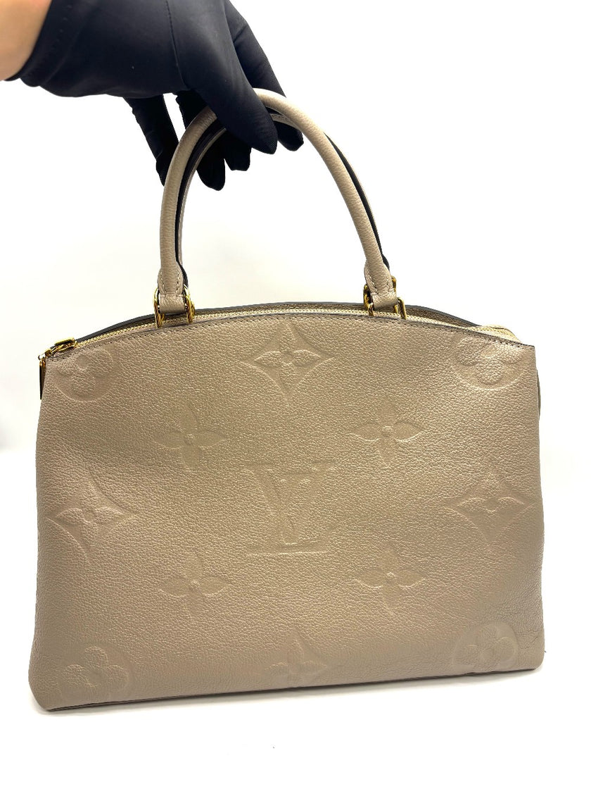 Like New. LV Grand Palais Mono Empriente|17622