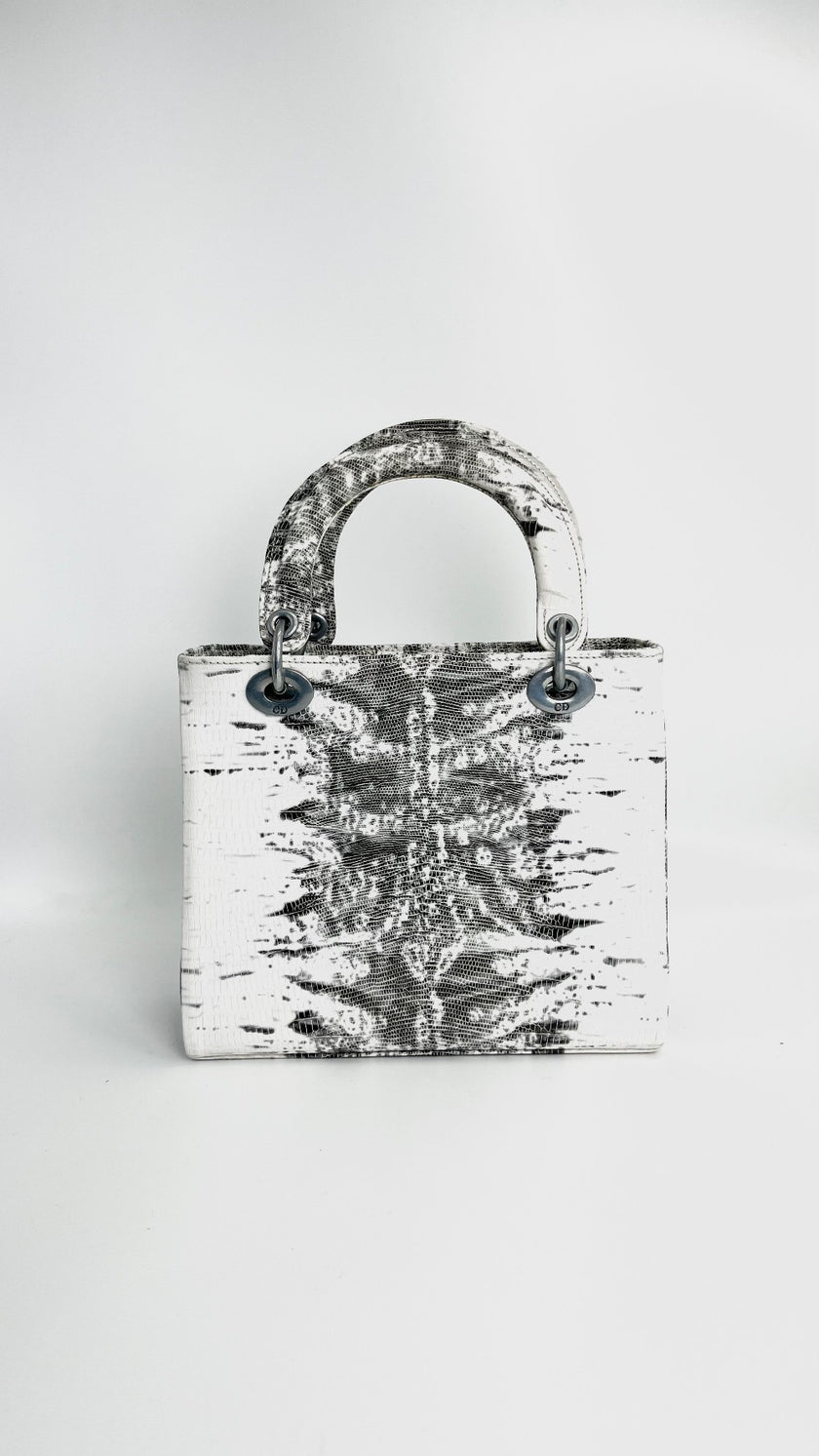 Preowned. Lady Dior Medium Lizard White. RU0010|4409
