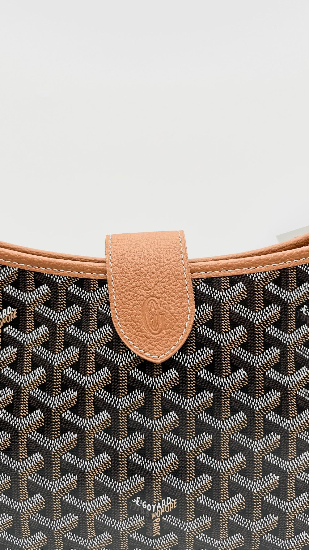 Brand New. Goyard Musette PM Tan/Black. LME020264|16493