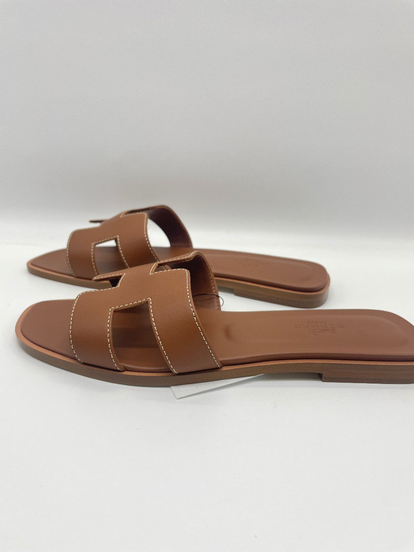 Unused. Hermes Oran Gold. 37.5|9078