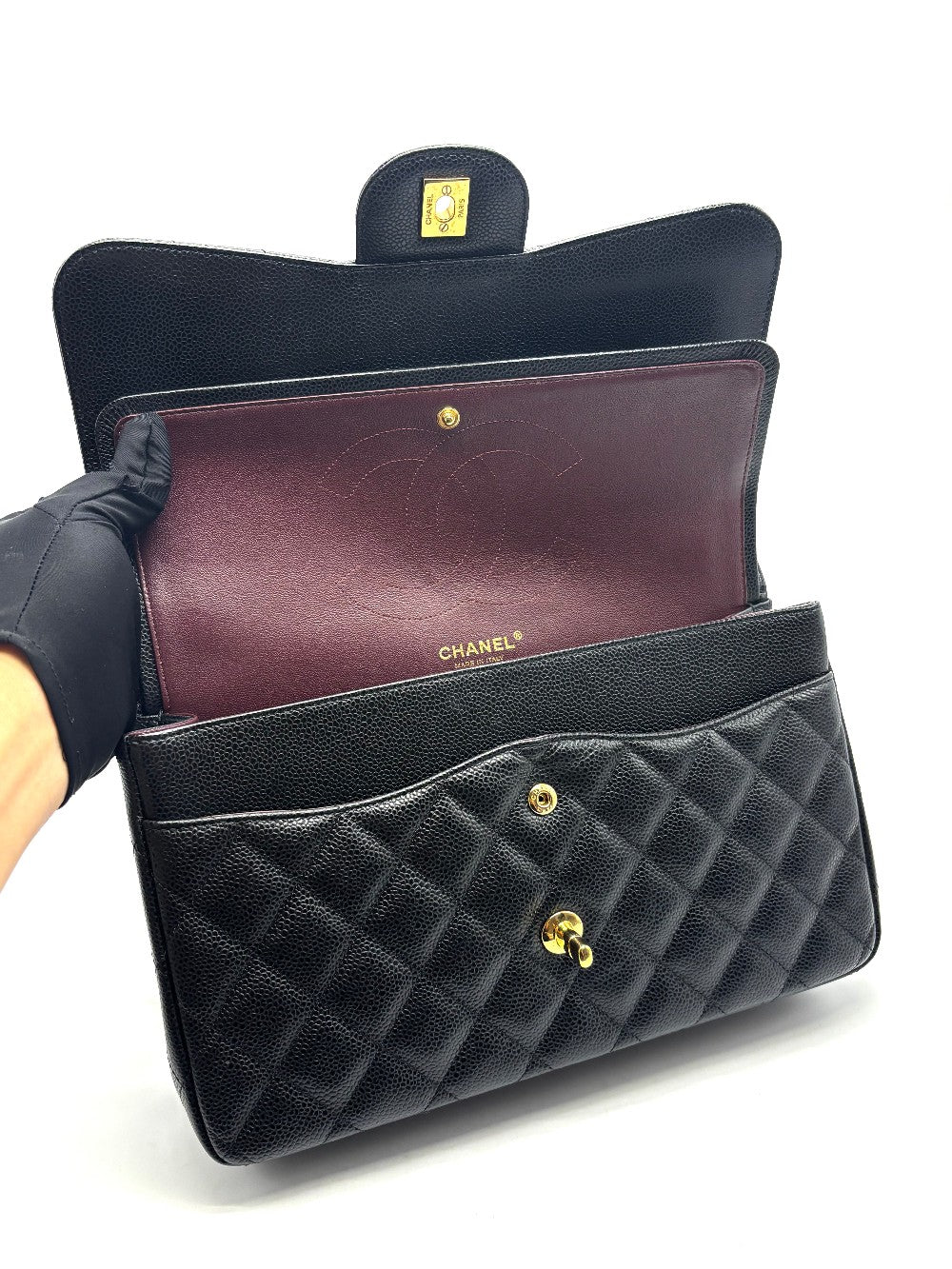 Preowned. Chanel Jumbo Double Flap Caviar Black GHW. 28375805|17132