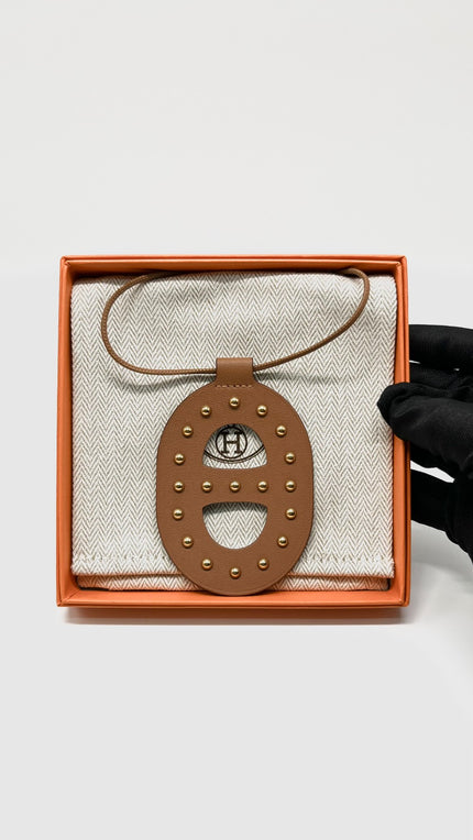 Brand New. Hermes Horn Necklace Gold w/ Studs|9354