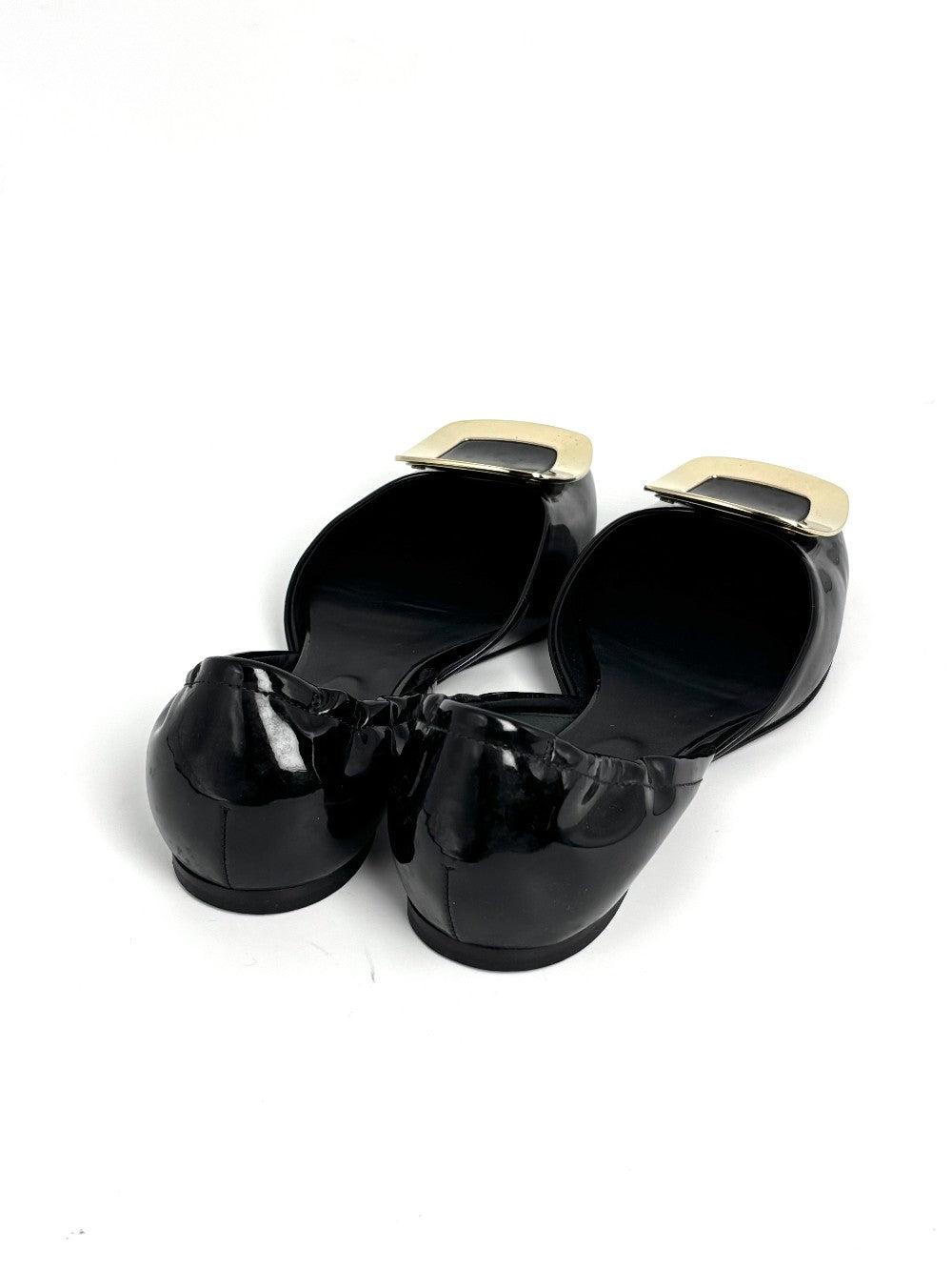 Preowned. Roger Vivier Flats Patent Black. 37.5|11020