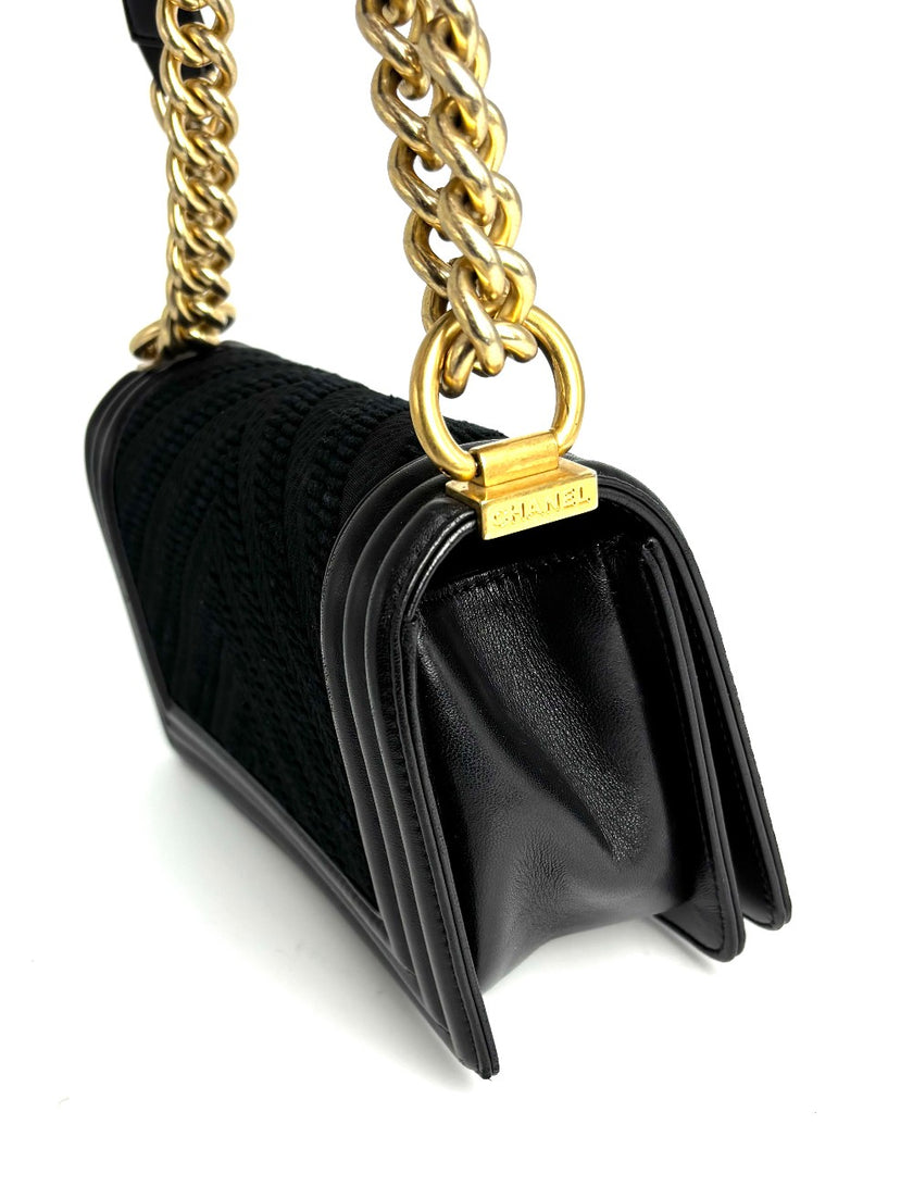 Preowned. Chanel Leboy Small Chevron Canvass. 23557010|11808