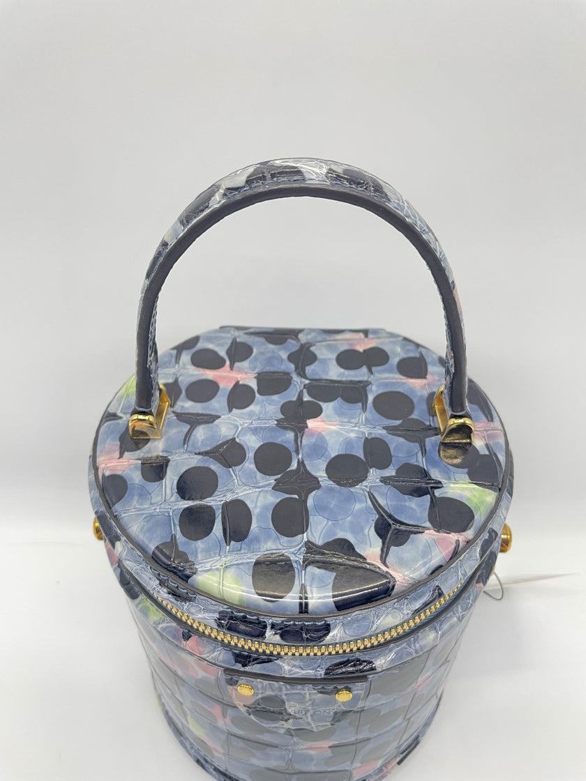 Brand New. LV Cannes BB Exotic|10095