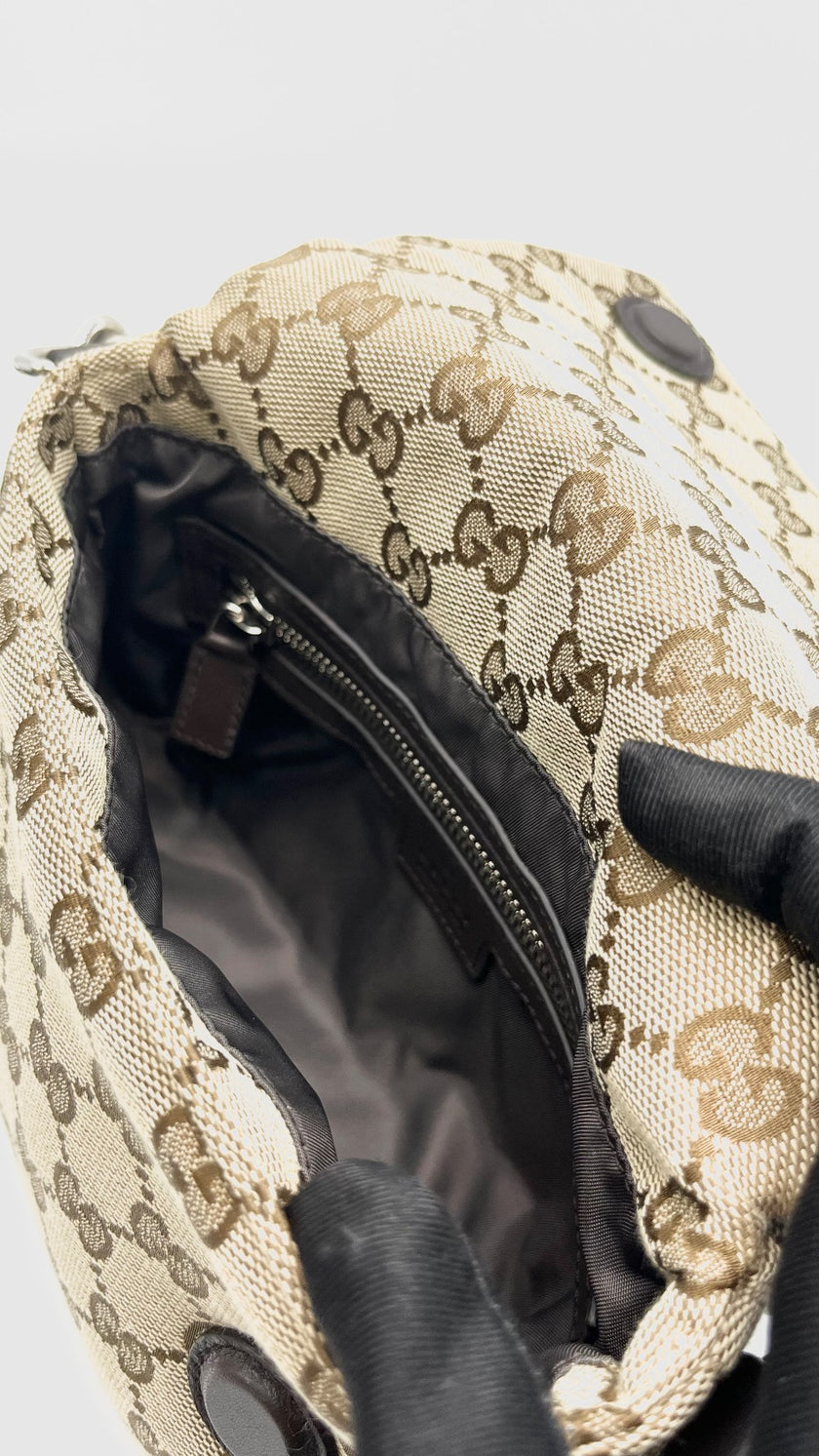 Like New. Gucci GG Canvas Small Crossbody Bag. F04364117|16418