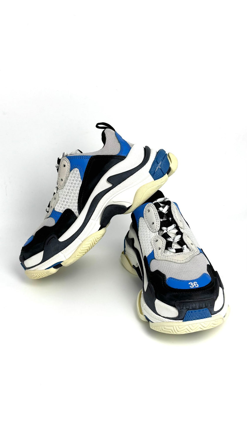 Unused. Balenciaga Triple S Sneakers Blue/White. 36|8716