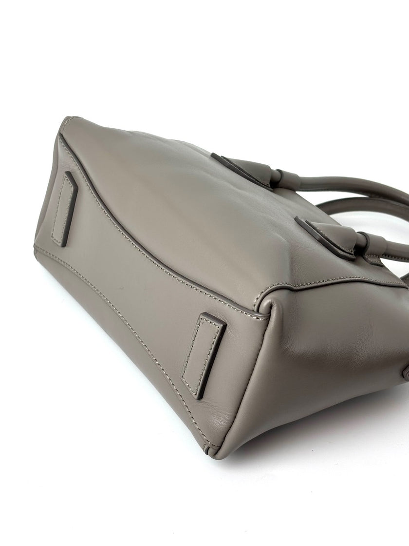 [SALE] Preowned. Givenchy Soft Antigona Mini Gray. GAL0262|6150