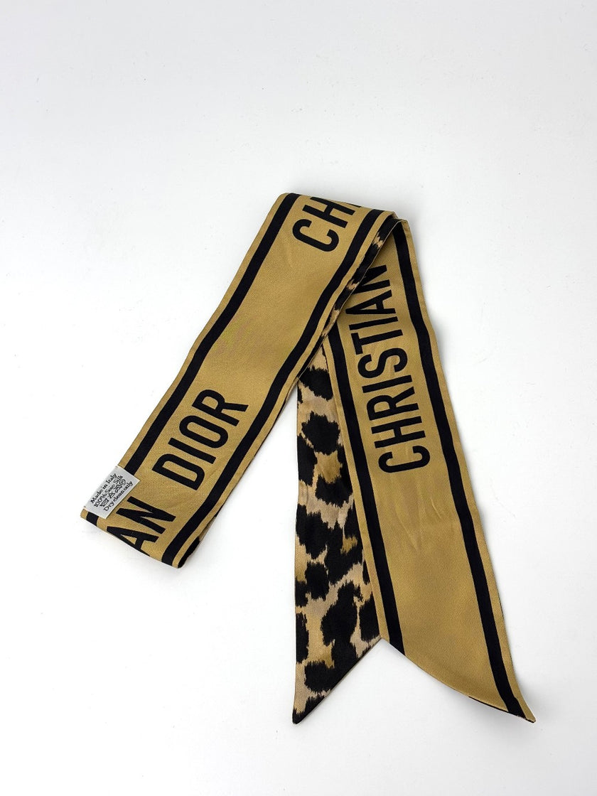 Brand New. Dior Twilly|7362