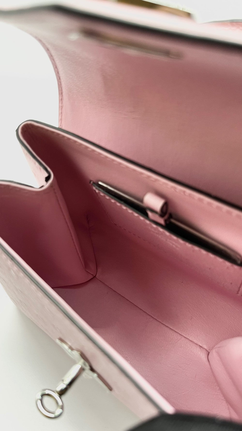 Brand New. LV Rose De Vents Mini Pink Ostrich|7932