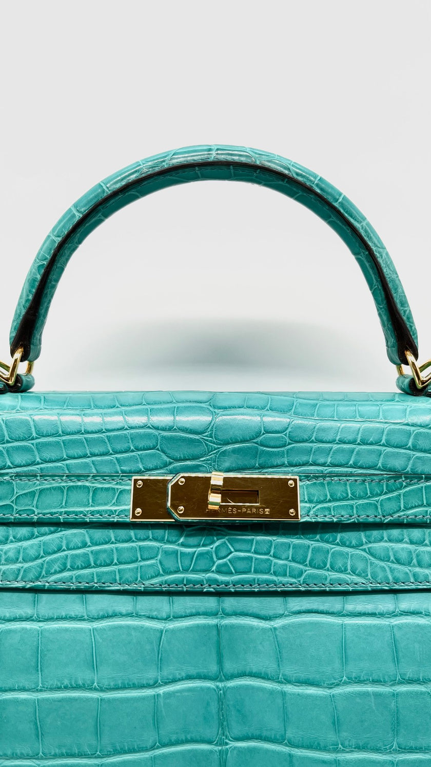 Like New. Hermes Kelly 32 Blue Lagoon Missippiensis Alligator GHW. API125MZ|15260