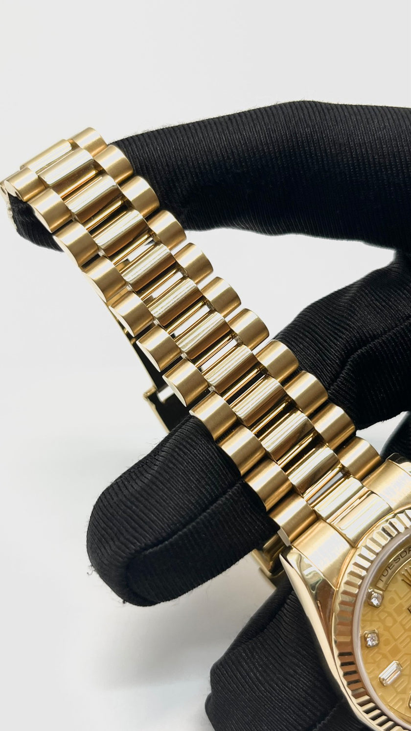 Preowned. Rolex Daydate Computer Dial Diamonds YG President 36MM 2008|16306