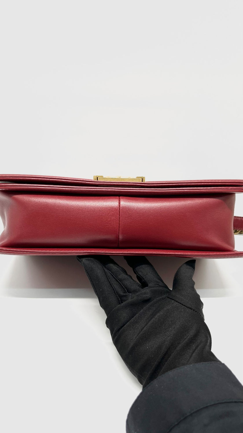 Preowned. Chanel Leboy New Medium Red Lambskin GHW. 19858319|12026