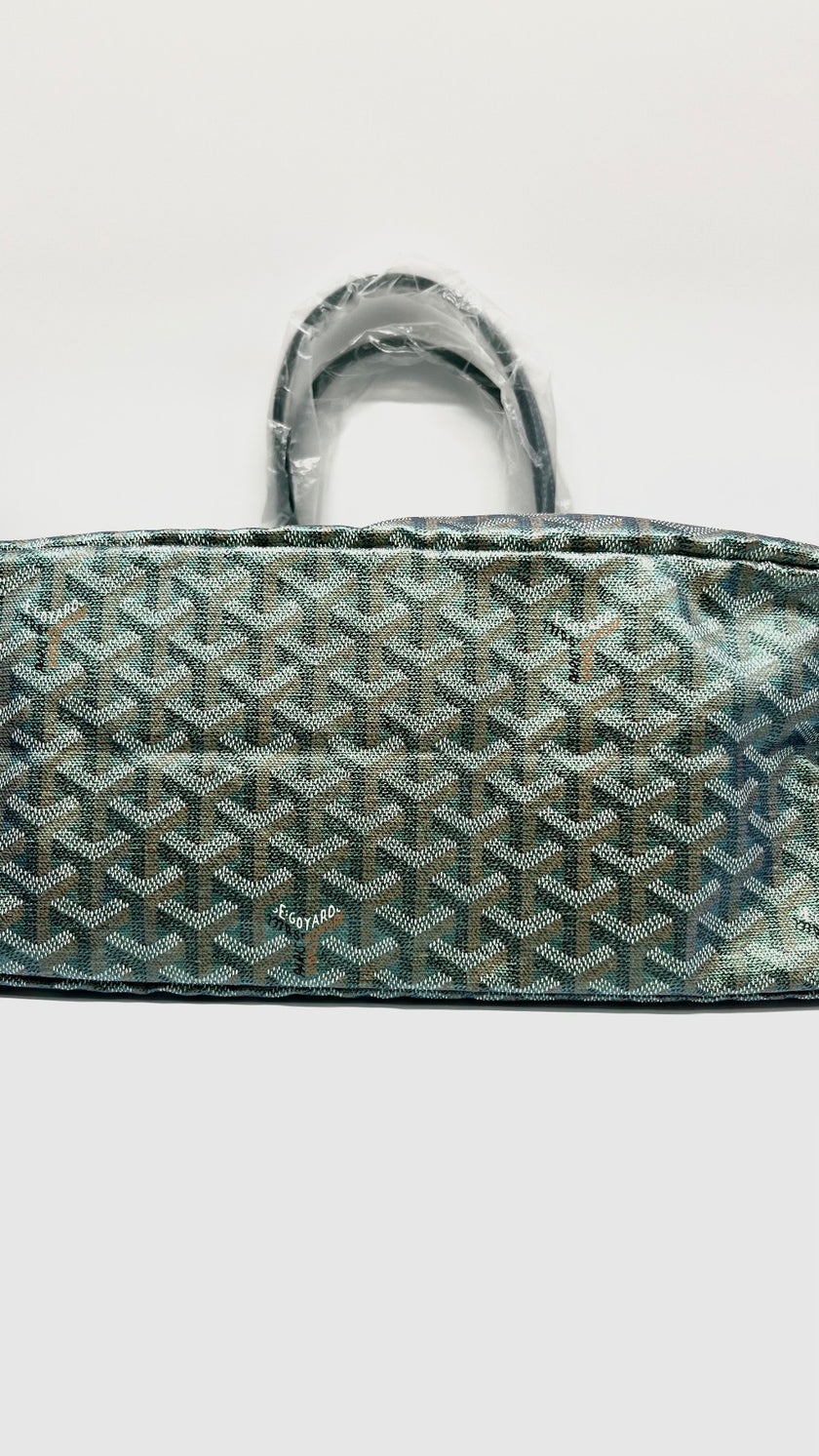 Brand New. Goyard St. Louis PM Metallic Green. CHN020248|11423
