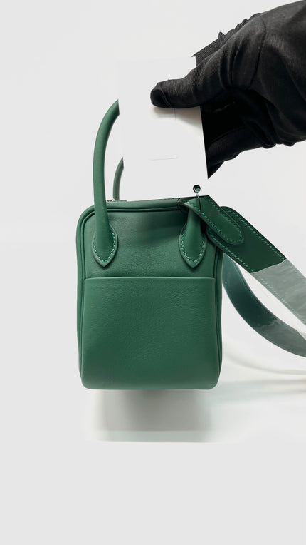 Preowned. Hermes Mini Lindy Veau Swift Vert Moyen PHW. KCT122ZC|6564