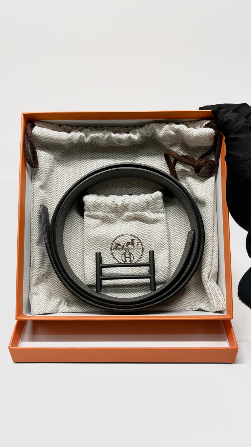 Brand New. Hermes Belt Etain/Black 95cm. UAA180|10515