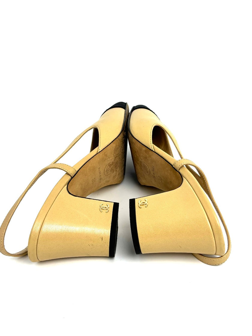 [SALE] Preowned. Chanel Sling Back Beige. 39|11114