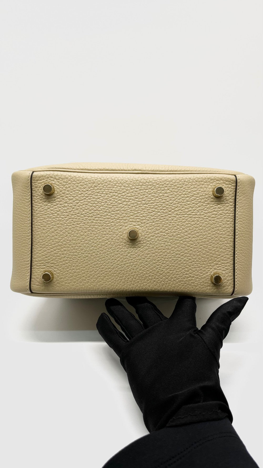 Brand New. Hermes Lindy 26 Trench Clemence GHW. KCT816NH|13633