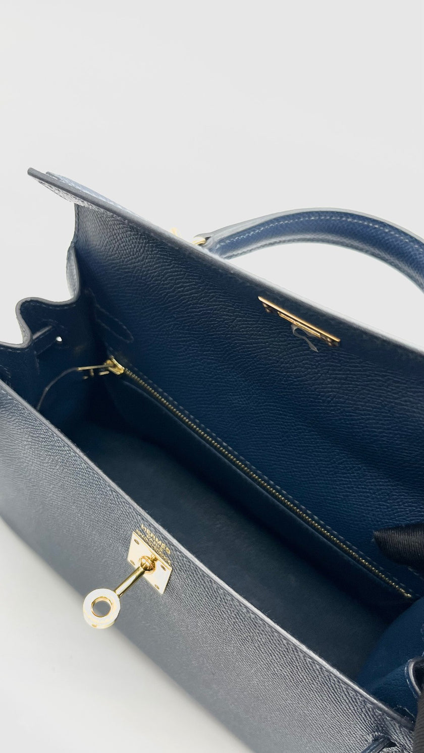 Preowned. Hermes Kelly 25 Blue De Prusse Epsom Sellier GHW. WHA469KY|16012