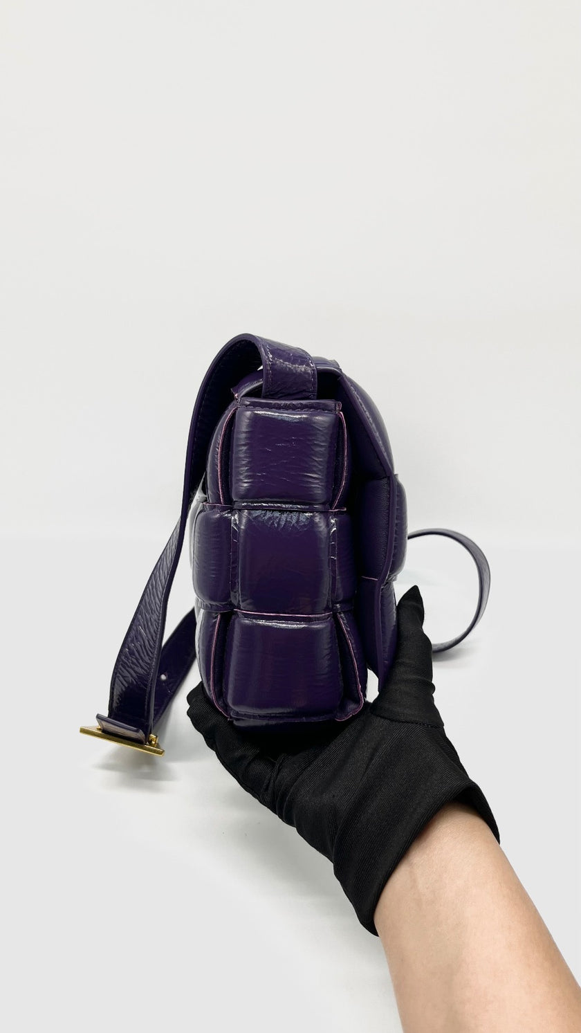 Like New. Bottega Veneta Padded Cassette Bag Purple|15060