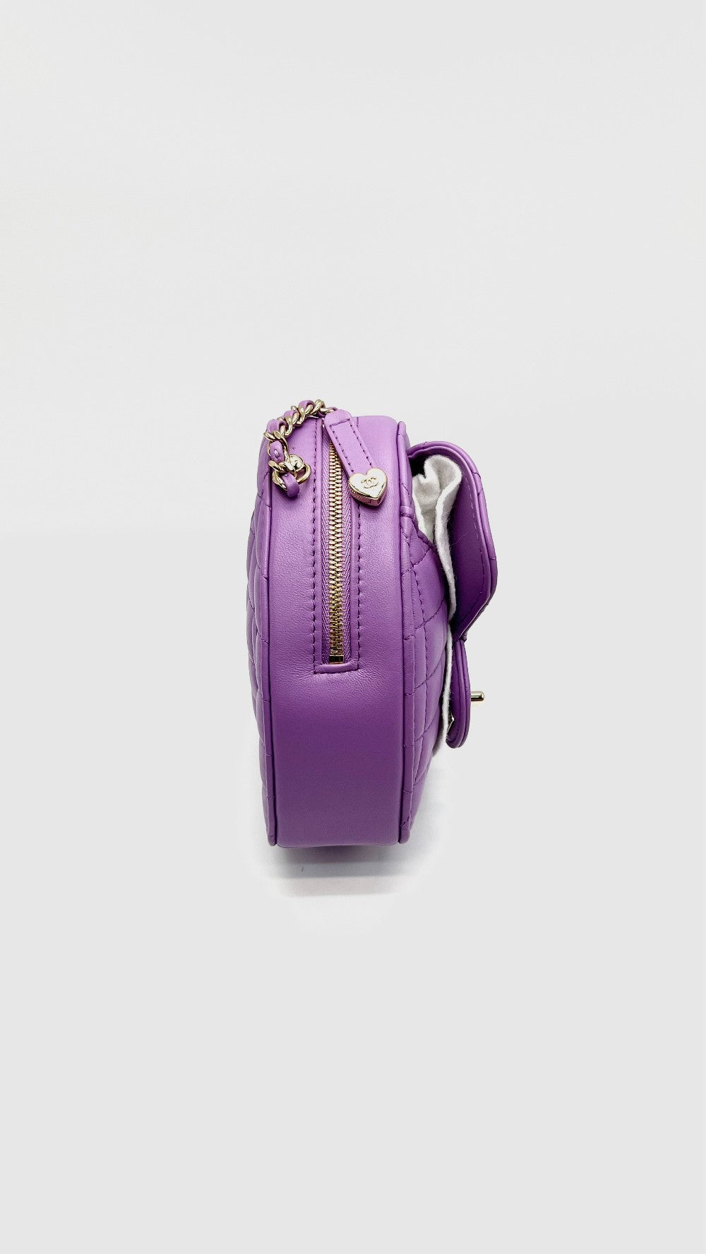 Unused. Chanel CC Inlove Heart Bag Purple Lambskin GHW. XN3K6N5C|15547