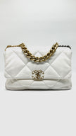 Preowned. Chanel C19 Medium White Lambskin GHW. K748P2AE|5195