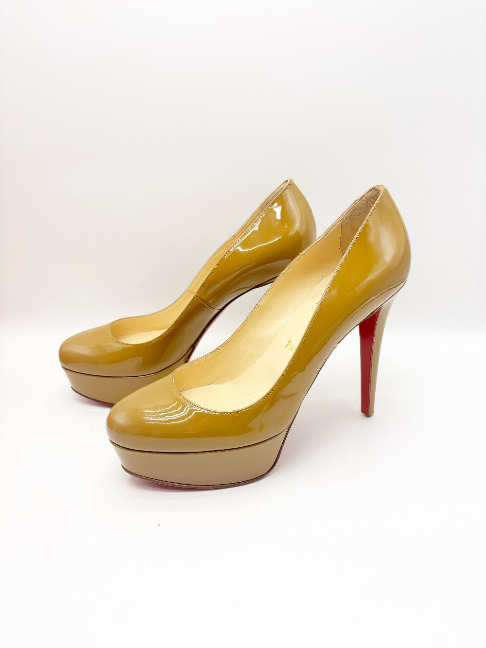 Unused. Christian Louboutin Bianca 140 Pumps Camel Patent. 39|17852