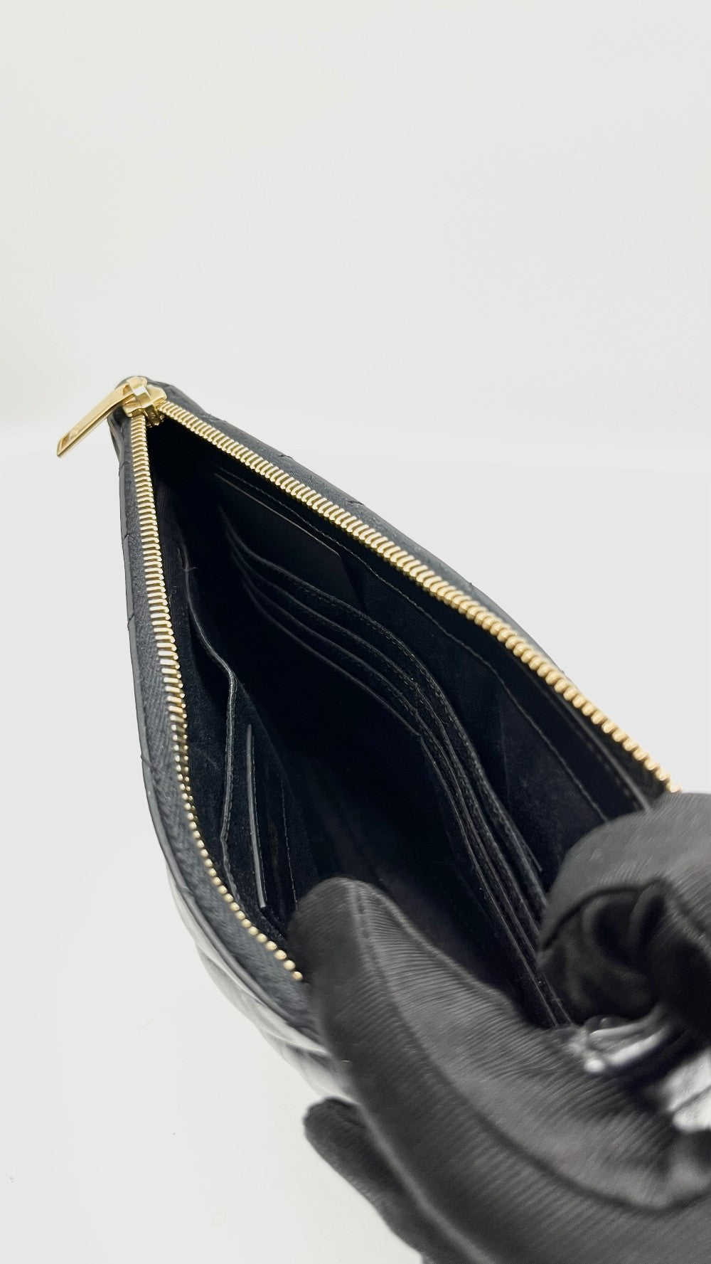 Preowned. YSL Cassandre Matelasse Tablet Pouch Black GHW. P183790390413|10865