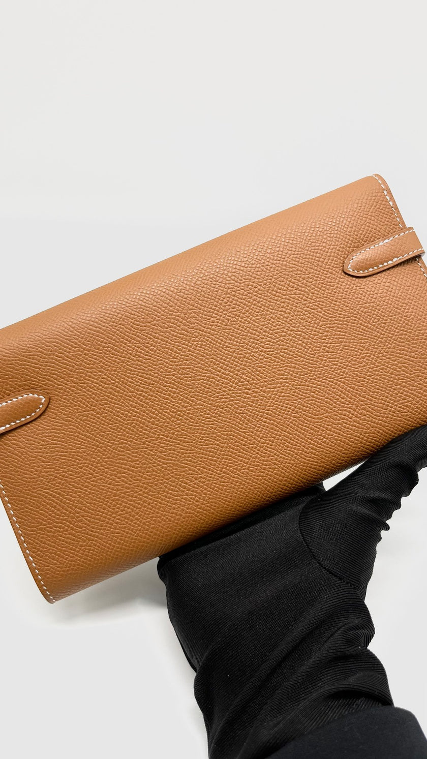 Brand New. Hermes Kelly Wallet Gold. BBS009MX|9972