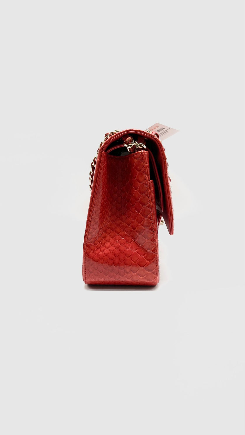 Preowned. Chanel Double Flap Jumbo Red Phyton GHW. 19198219|9857