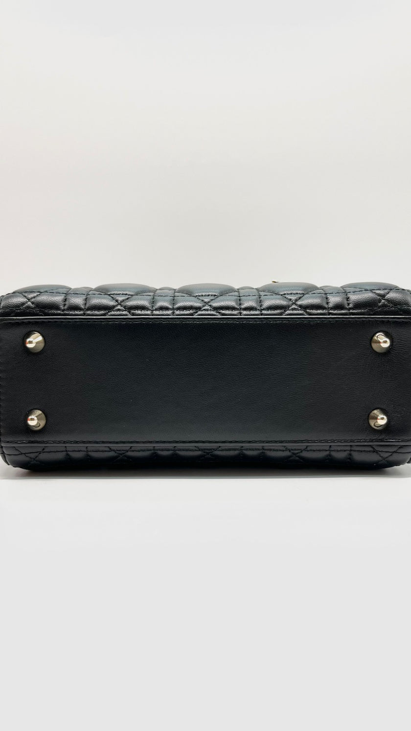 Preowned. Lady Dior Small Black Lambskin. 09MA0138|9914