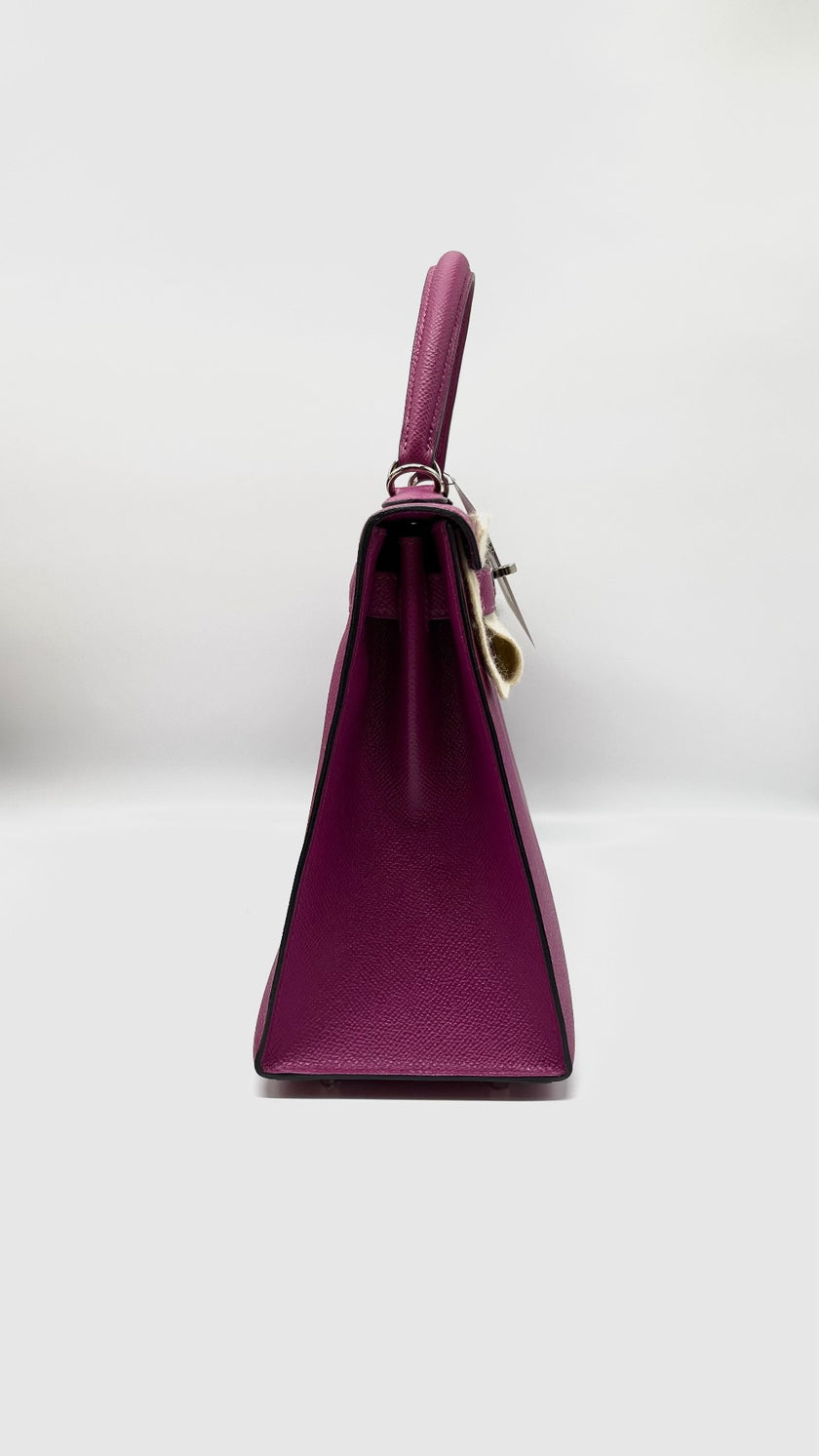 Preowned. Kelly 28 Magnolia Epsom PHW Stamp CHT458DG|5017