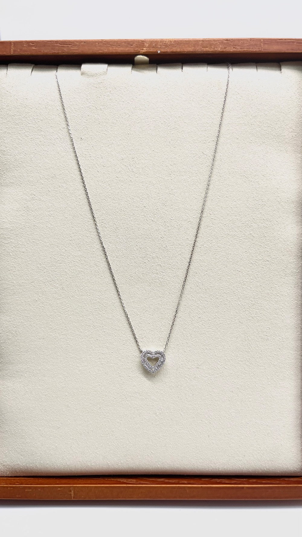 Brand New. Heart Shape Diamond necklace 0.28Ct 16-18 inches length HK 18k White Gold|10930