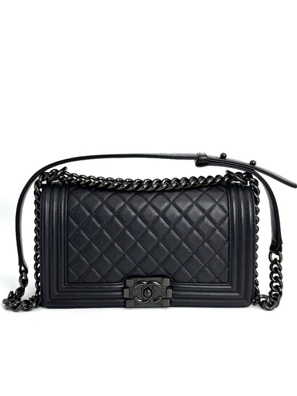 Preowned. Chanel Leboy Old Medium So Black. 24954970|4297