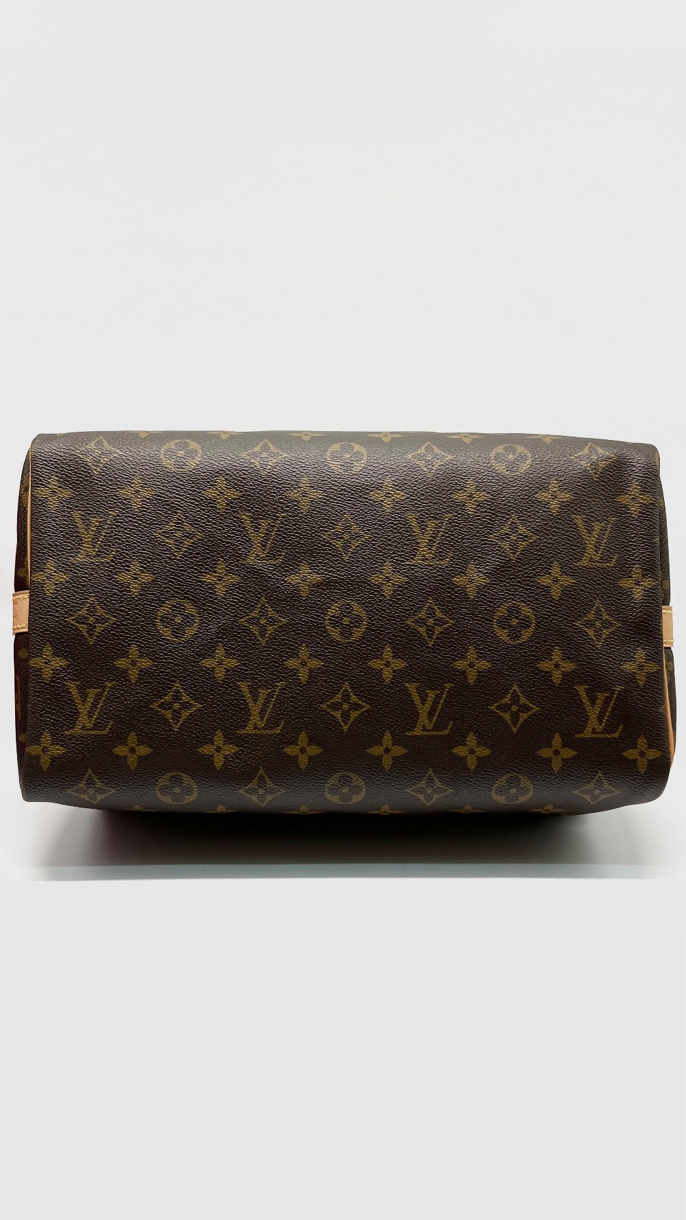 Preowned. LV Speedy Bandouliere 30 Monogram. MIcrochip|11991