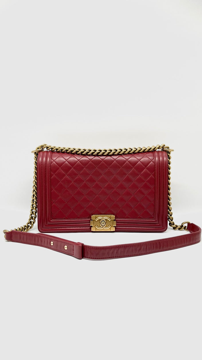 Preowned. Chanel Leboy New Medium Red Lambskin GHW. 19858319|12021