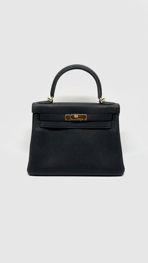 Preowned. Hermes Kelly 28 Black Togo GHW. WCT101TS|14490