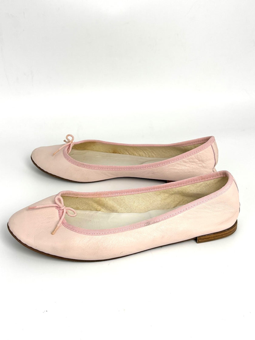 Preowned. Repetto Flats Pale Pink. 41|11014