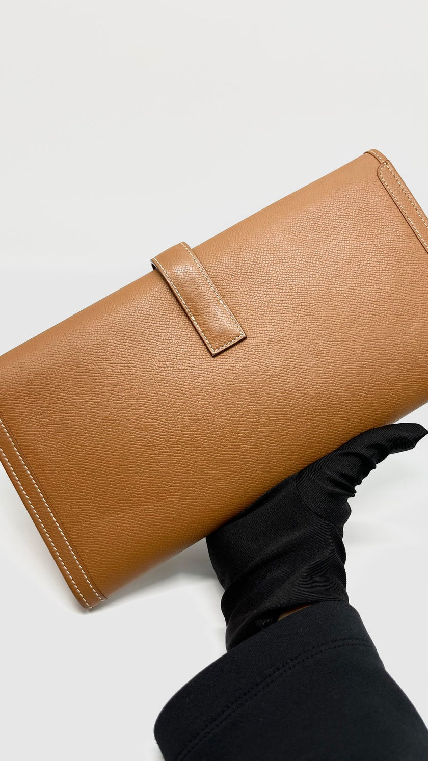 Preowned. Hermes Jige Clutch Gold Epsom. KP35|13000