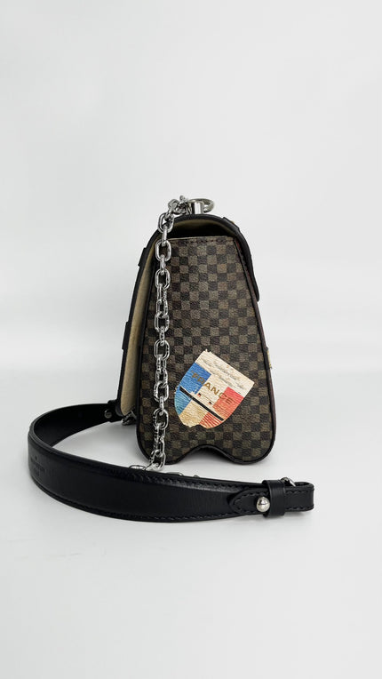 Preowned. LV Time Trunk Twist Damier Shoulder Bag MM SHW. SL2158|4669