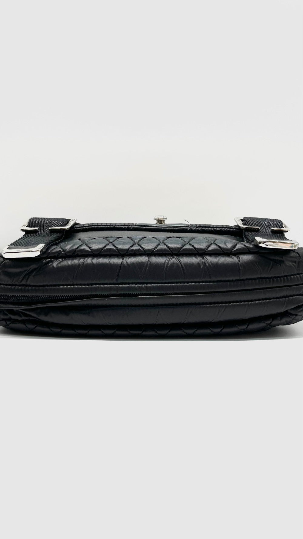 Preowned. Chanel Coco Mark Nylon Messenger Bag Black SHW. 12565863|9866
