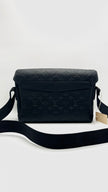 Unused. LV Messenger Voyager PM Monogram Eclipse Black. Microchip|15533