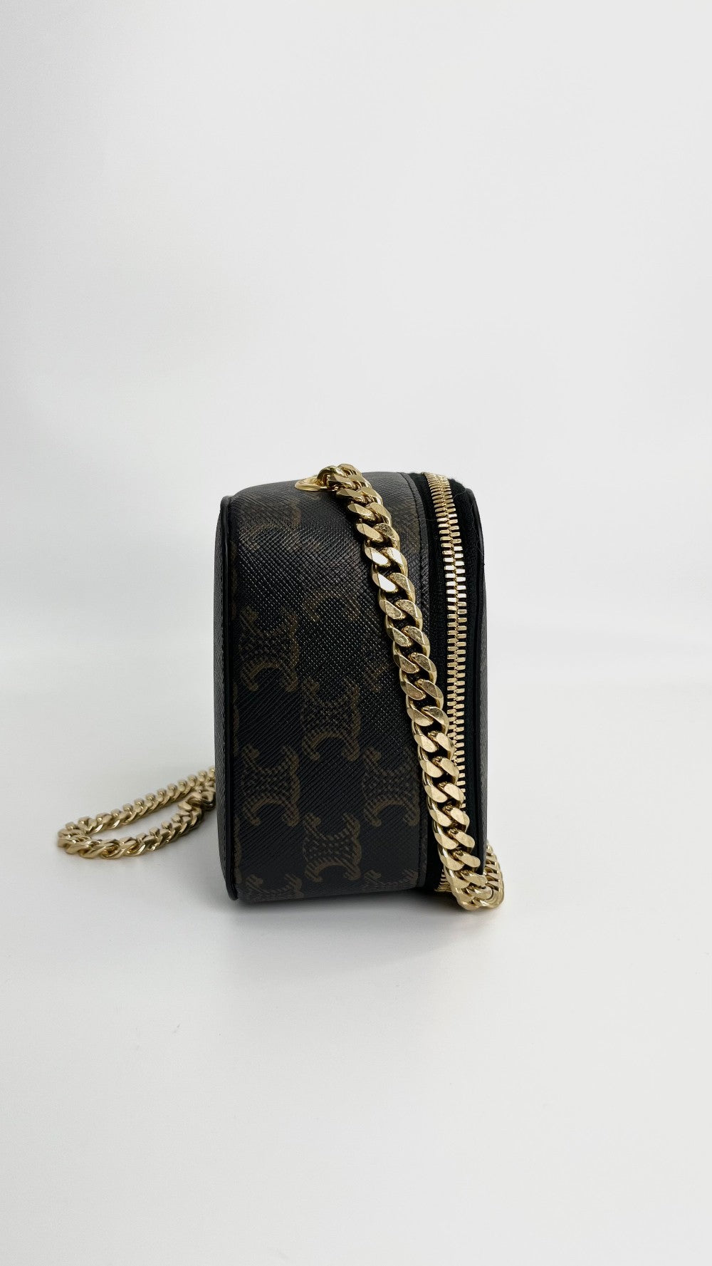 Unused. Celine Triomphe Box Tan|4552