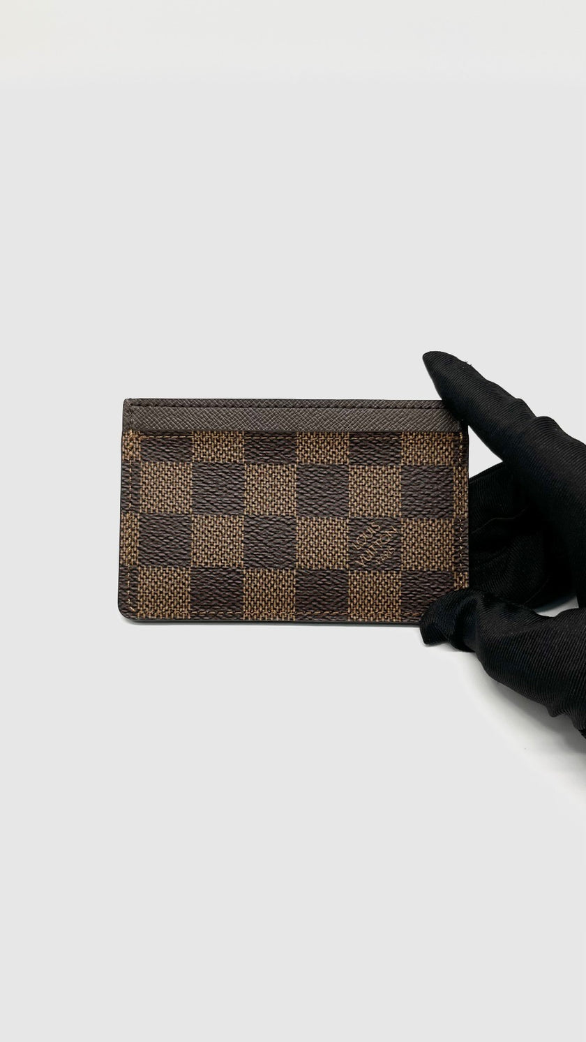 Brand New. LV Card Holder Damier|14880