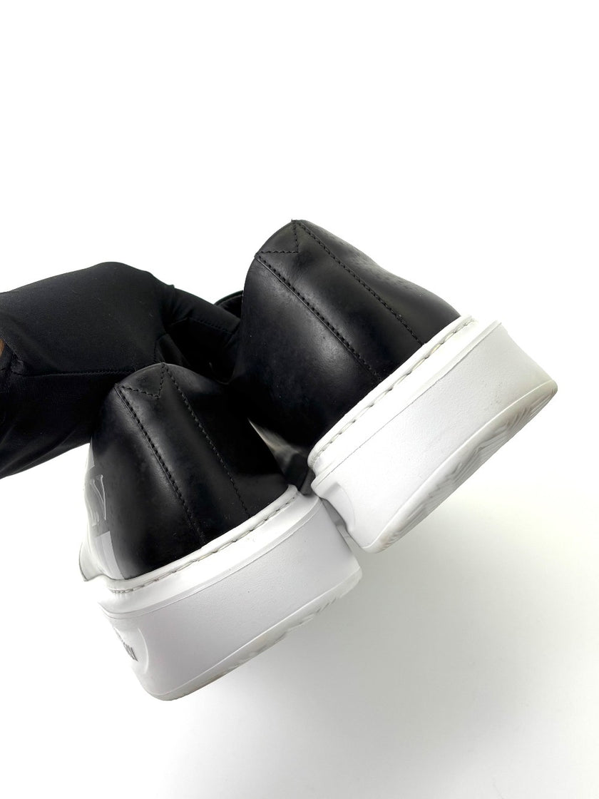 Unused. LV Sneakers Black For Men. 37|7369