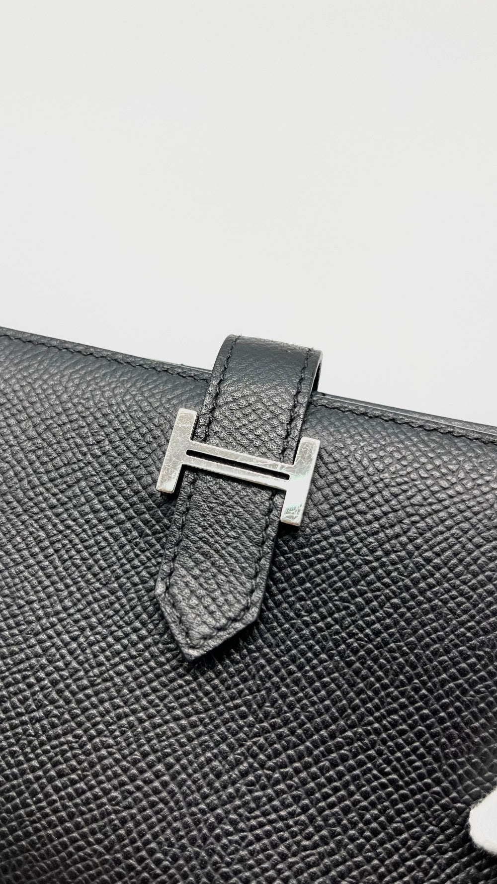 Preowned. Hermes Bearn Compact Wallet Black PHW. DNN002NY|9926