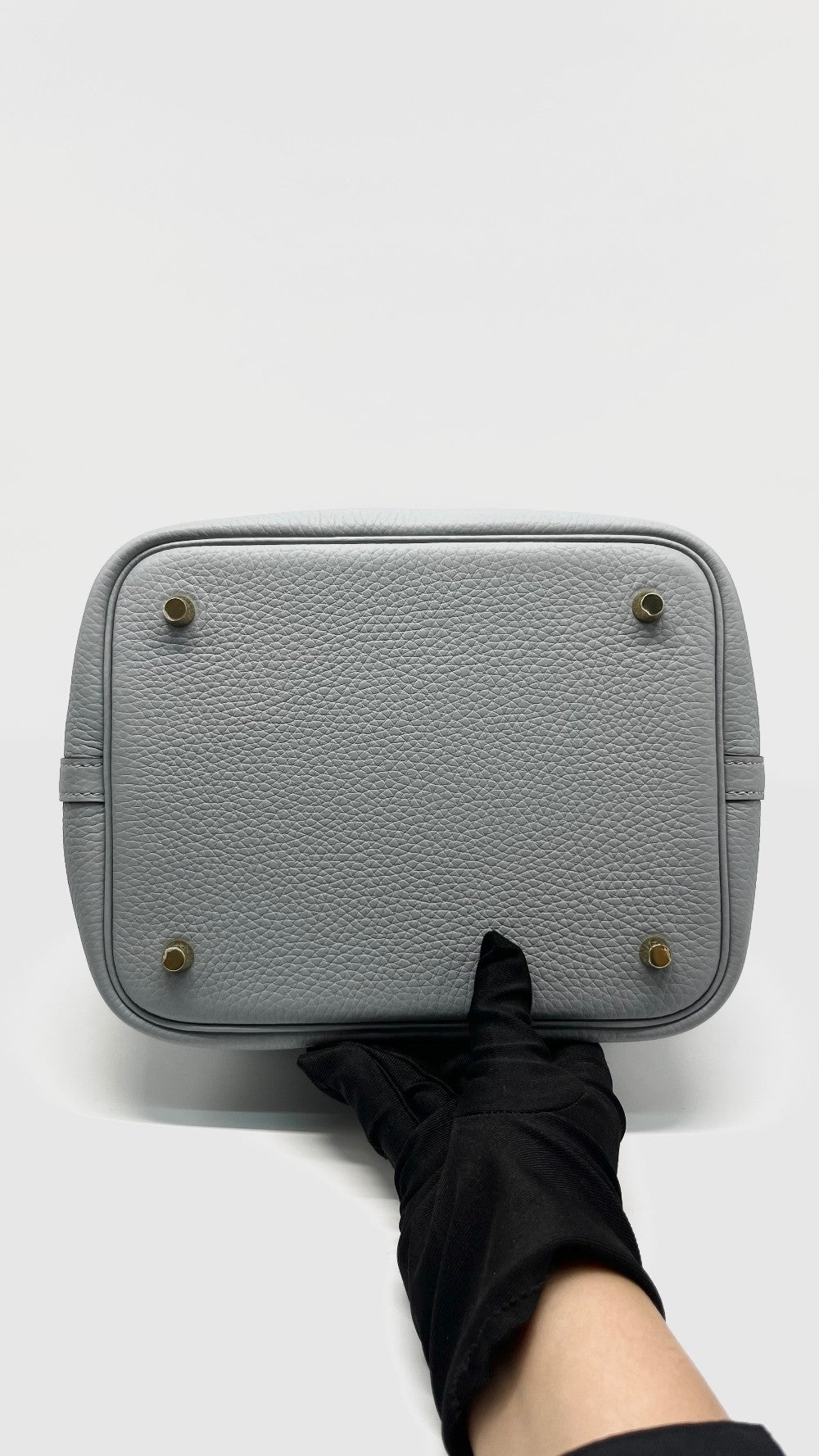 Brand New. Hermes Picotin 22 Gris Pantin Clemence GHW. KMZ004MM|14238