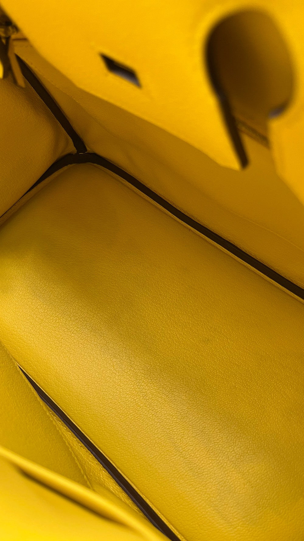 Preowned. Hermes Birkin 30 Jaune De Naples. DHA96KM|7704
